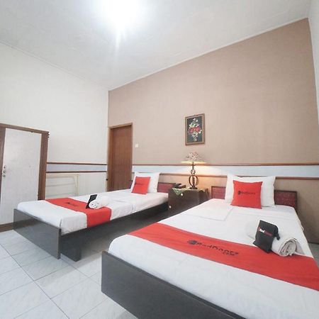 Reddoorz Near Balai Kota Malang Hotell Eksteriør bilde
