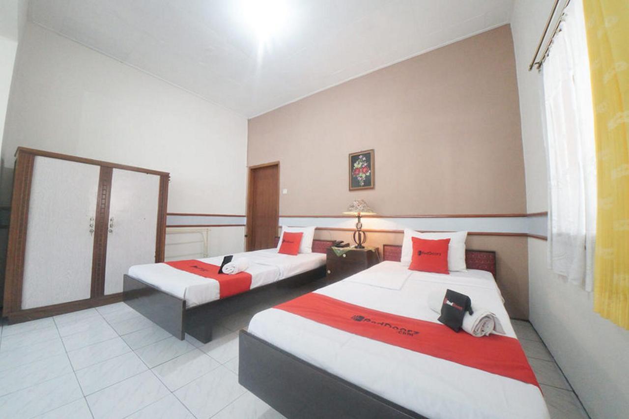 Reddoorz Near Balai Kota Malang Hotell Eksteriør bilde