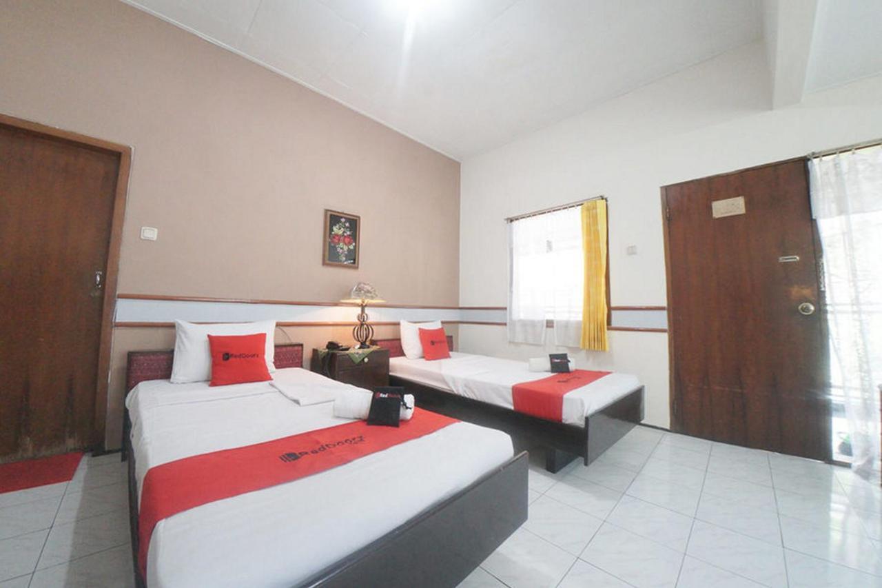 Reddoorz Near Balai Kota Malang Hotell Eksteriør bilde
