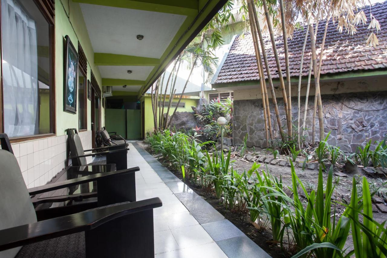 Reddoorz Near Balai Kota Malang Hotell Eksteriør bilde