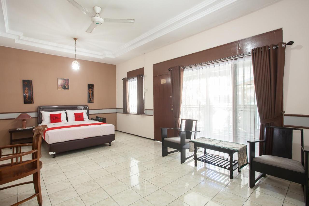 Reddoorz Near Balai Kota Malang Hotell Eksteriør bilde