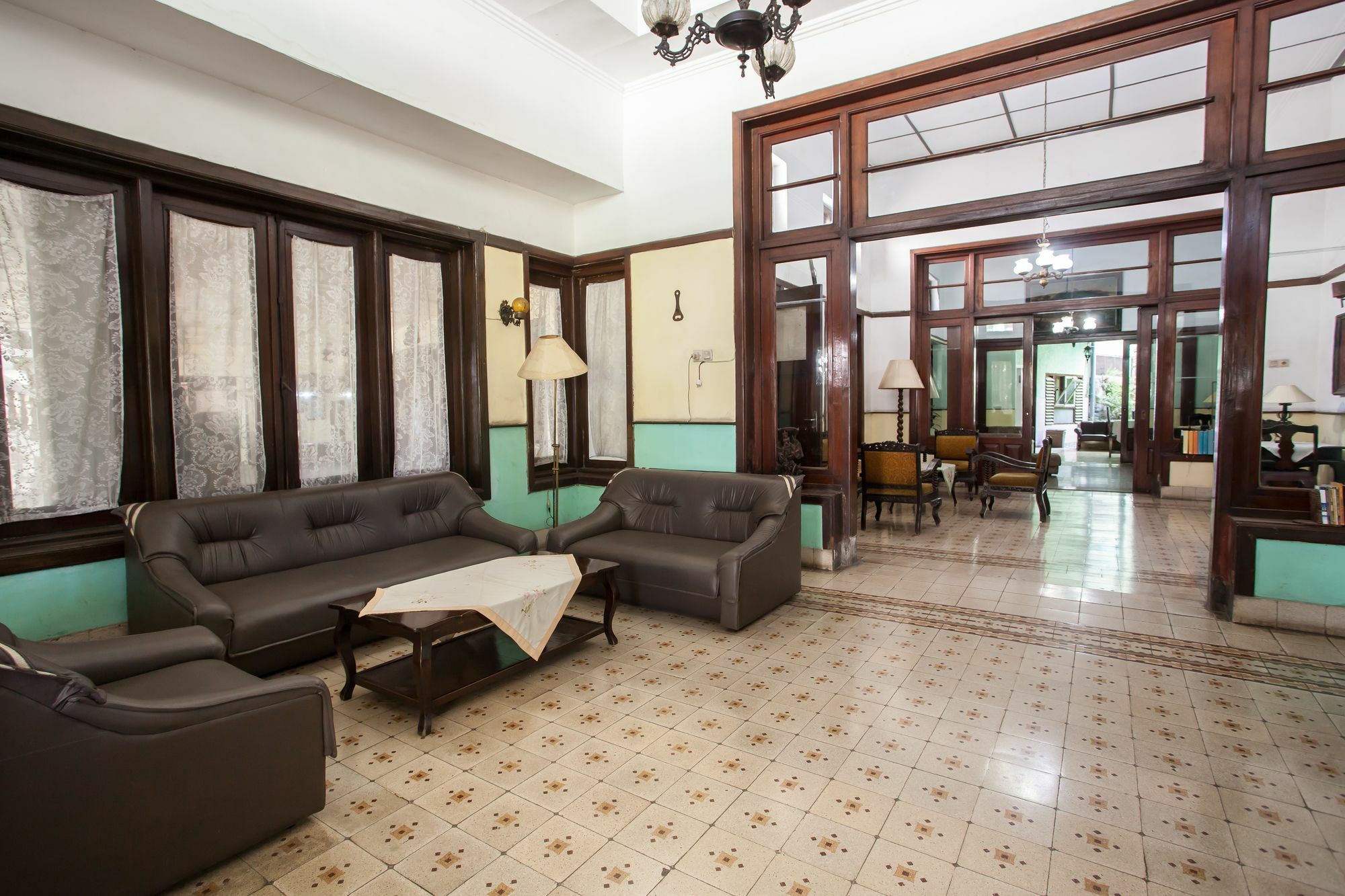 Reddoorz Near Balai Kota Malang Hotell Eksteriør bilde